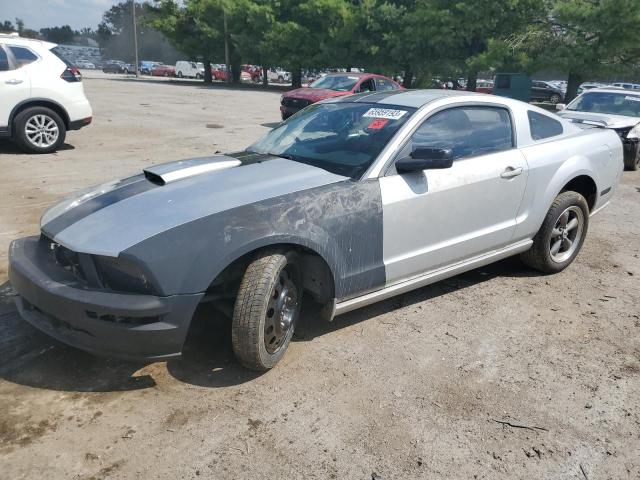 Ford Mustang gt (2008)