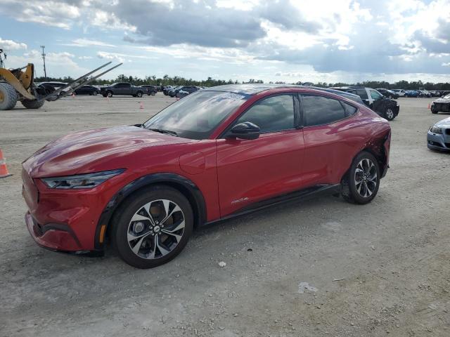 Ford Mustang ma (2021)