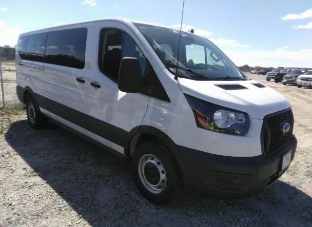 Ford Transit passenger wagon (2023)
