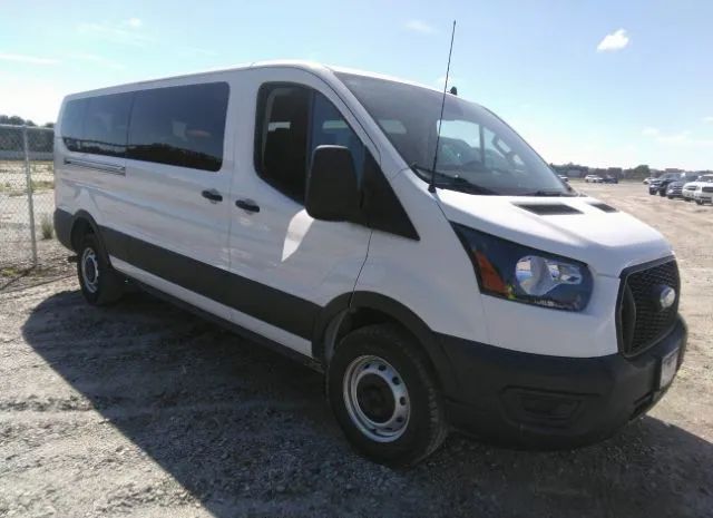 Ford Transit passenger wagon (2023)