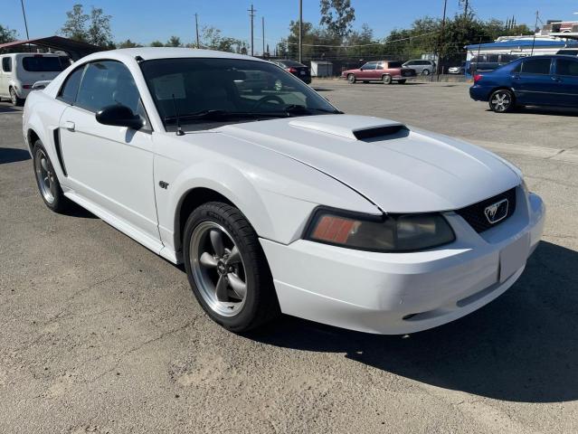 Ford Mustang gt (2001)