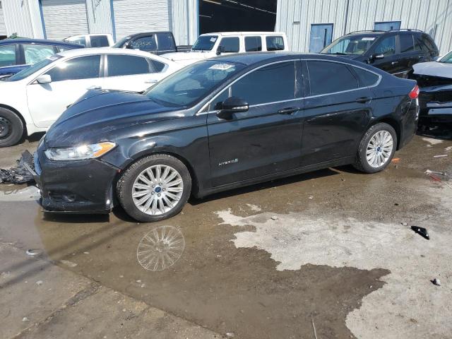 Ford Fusion hyb (2013)