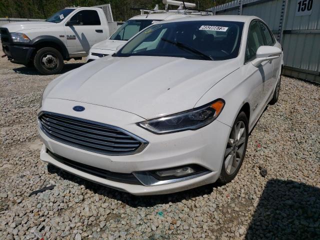 Ford Fusion hybrid (2017)