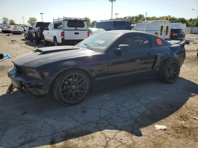Ford Mustang gt (2005)