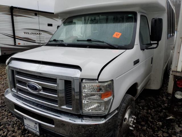 Ford Econoline (2012)