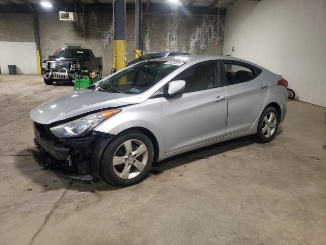 Hyundai Elantra gl (2012)