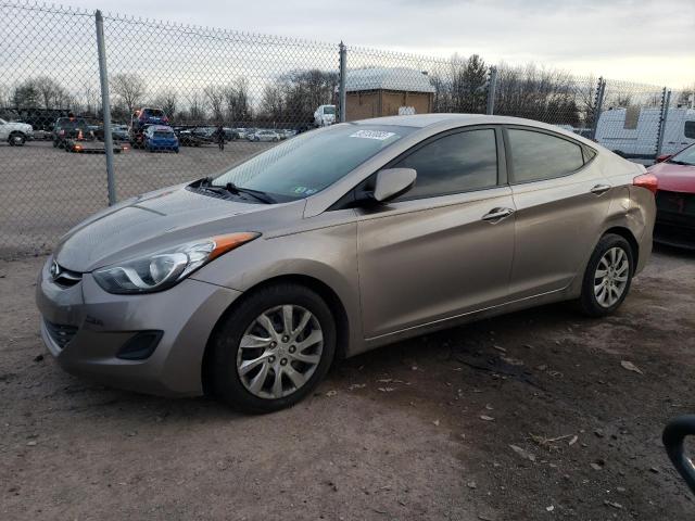 Hyundai Elantra gl (2013)