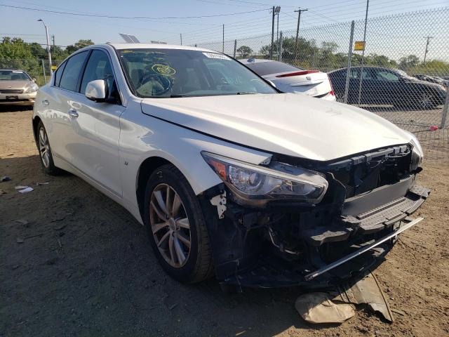 Infiniti Q50 base (2015)