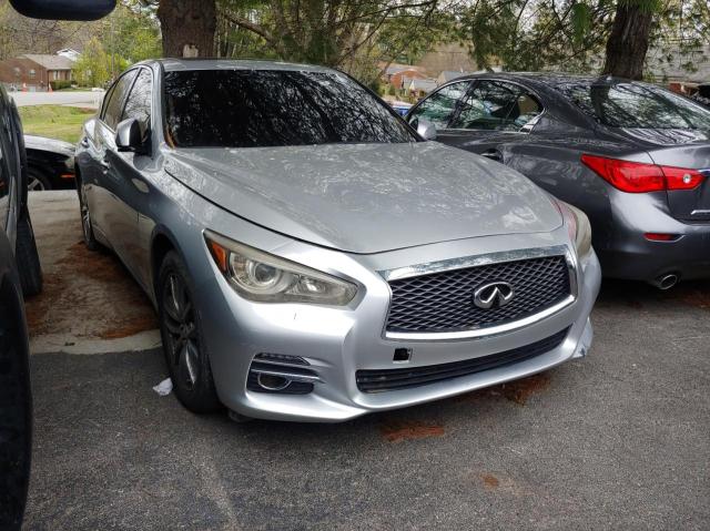 Infiniti Q50 base (2015)