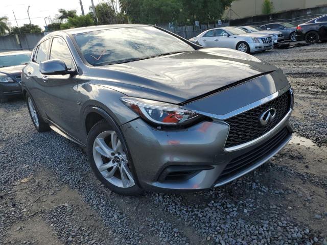 Infiniti Qx30 base (2018)