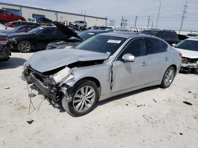Infiniti Q50 base (2015)