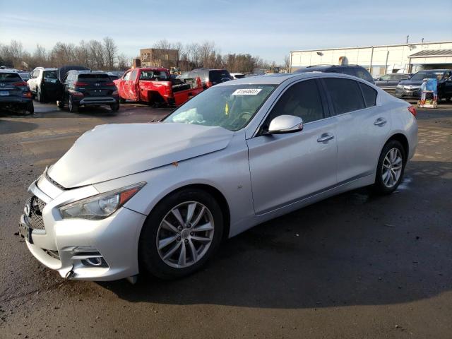 Infiniti Q50 base (2015)