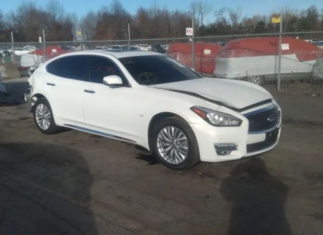 Infiniti Q70l (2015)