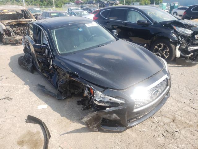 Infiniti Q50 base (2015)