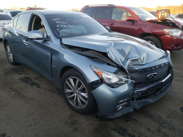 Infiniti Q50 base (2015)