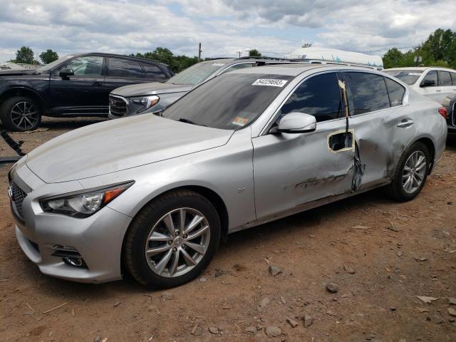 Infiniti Q50 base (2015)