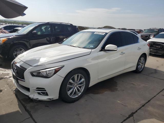 Infiniti Q50 base (2015)