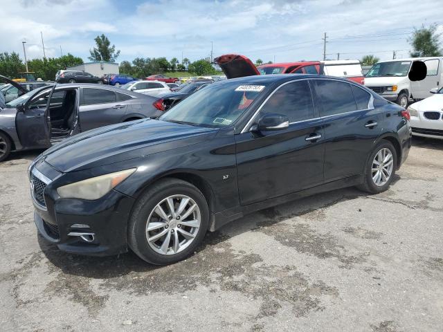Infiniti Q50 base (2015)
