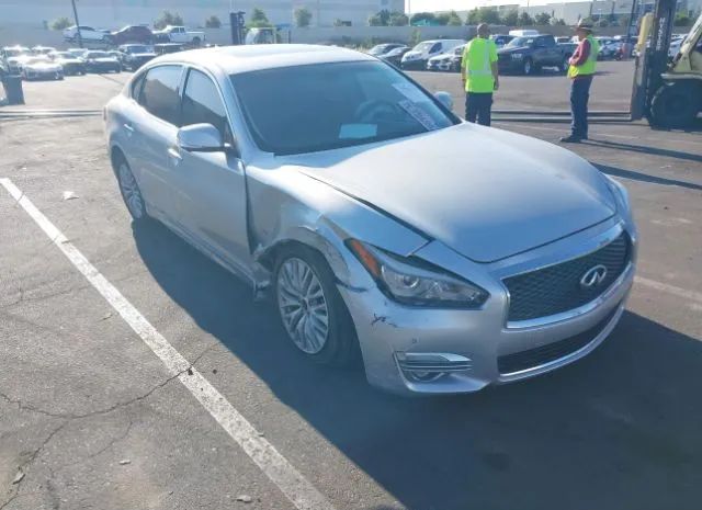 Infiniti Q70l (2015)