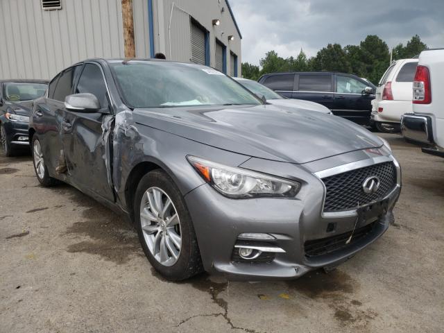 Infiniti Q50 base (2015)