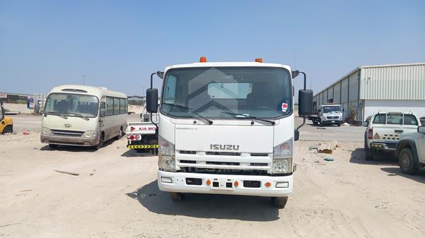 Isuzu Reward np (2010)