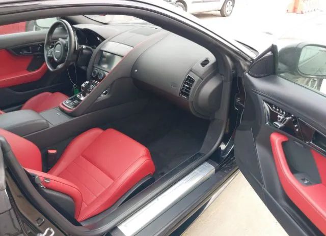 Jaguar F-type 2019