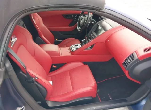 Jaguar F-type 2020