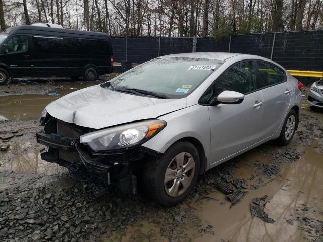 Kia Forte lx (2015)
