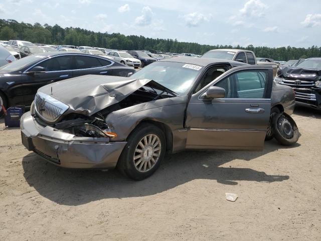 Lincoln Town car e (2003)