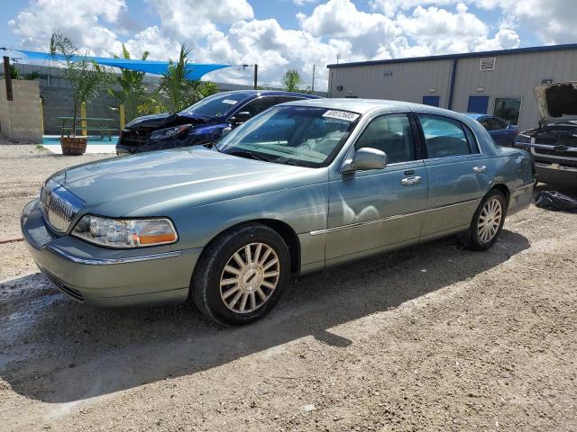 Lincoln Town car e (2004)