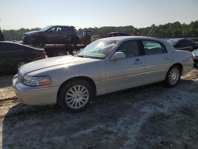Lincoln Town car e (2004)