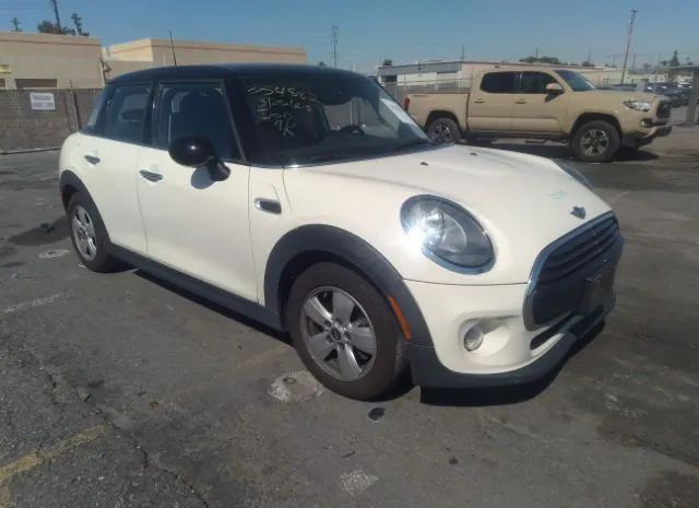 Mini Cooper hardtop 4 door (2016)