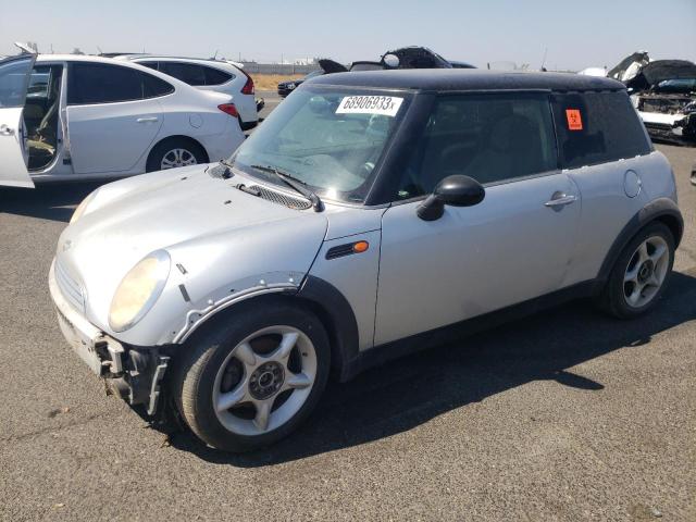 Mini Cooper (2004)