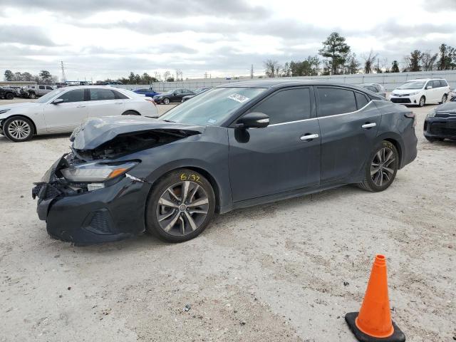 Nissan Maxima sv (2020)