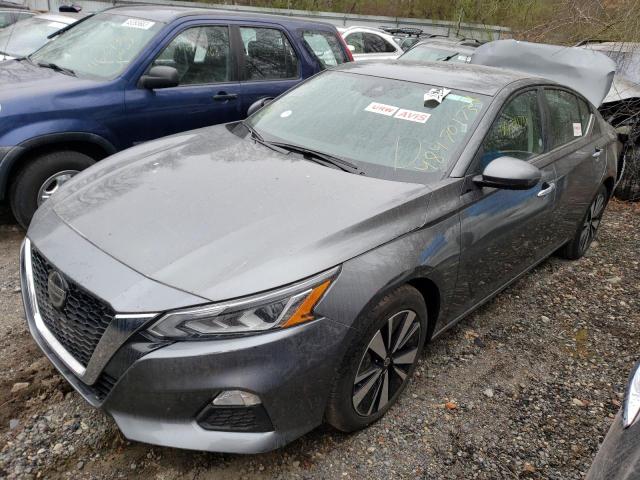 Nissan Altima sv (2022)