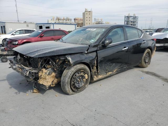 Nissan Altima s (2020)