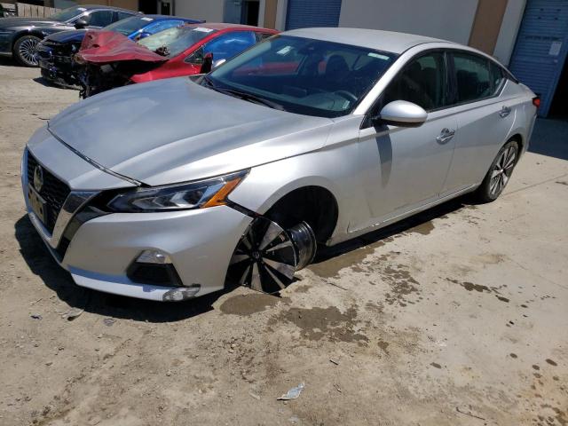 Nissan Altima sv (2022)