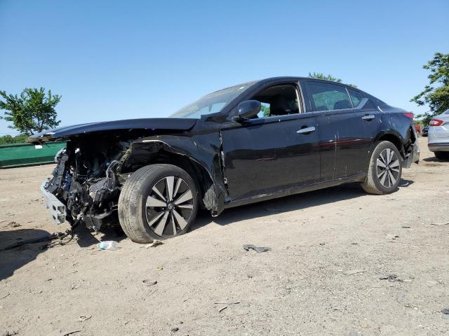 Nissan Altima sv (2022)