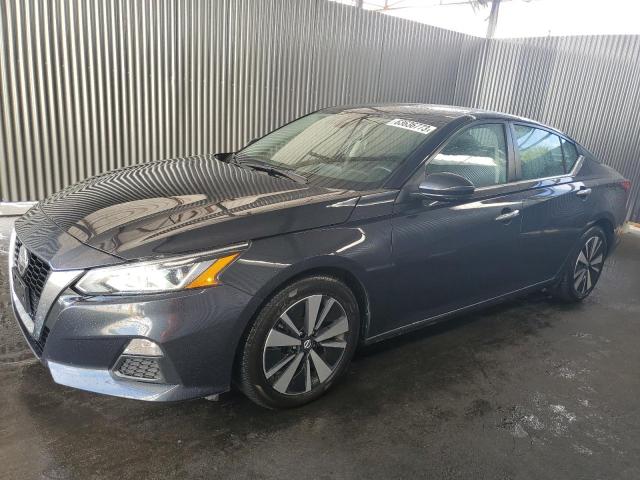 Nissan Altima sv (2022)