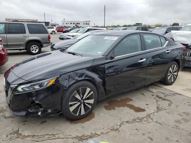 Nissan Altima sv (2022)