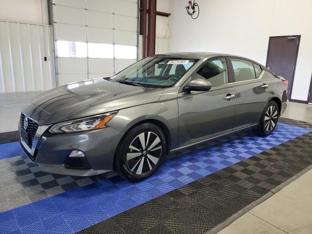 Nissan Altima sv (2022)