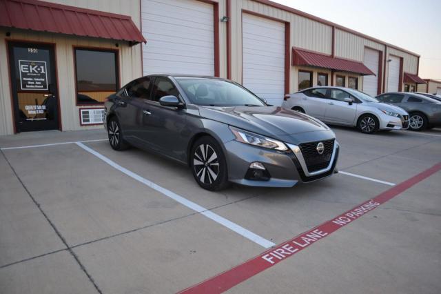 Nissan Altima sv (2020)