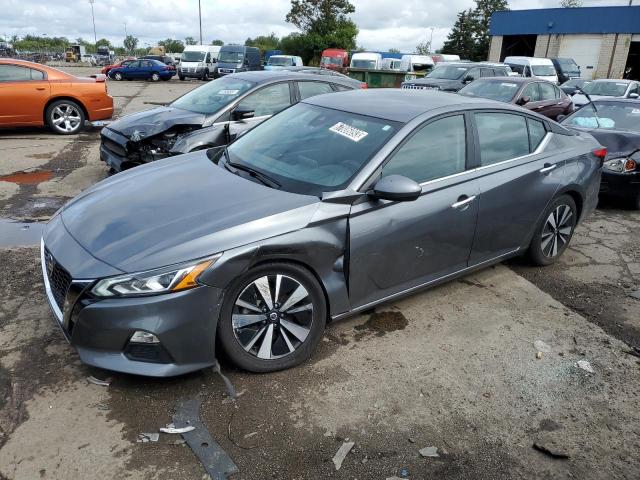 Nissan Altima sv (2021)