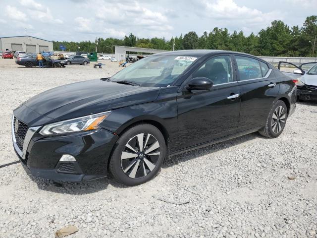 Nissan Altima sv (2021)