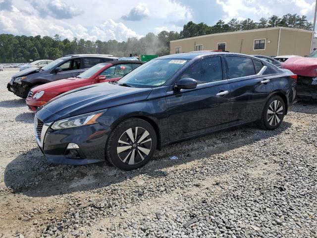 Nissan Altima sv (2019)
