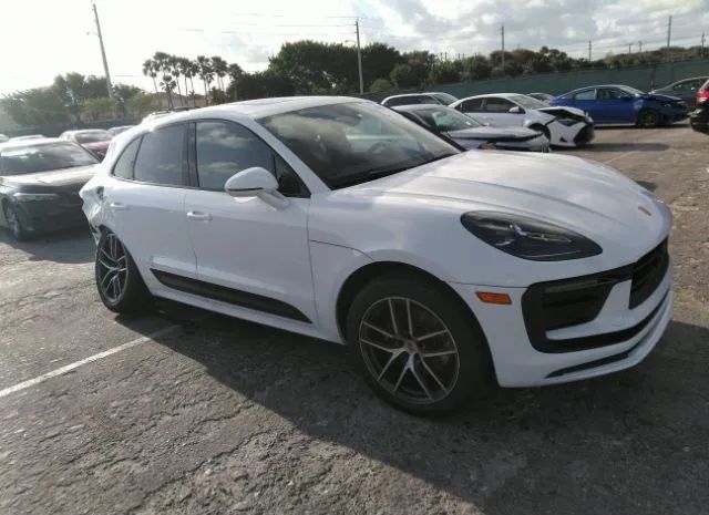 Porsche Macan (2023)