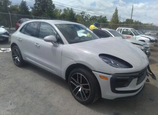 Porsche Macan (2023)