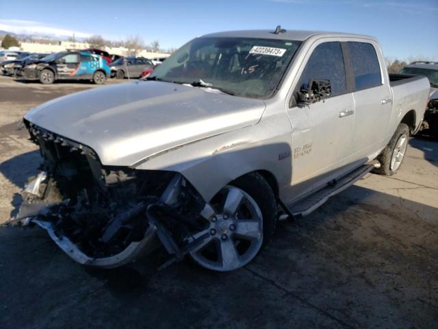 Ram 1500 slt (2017)