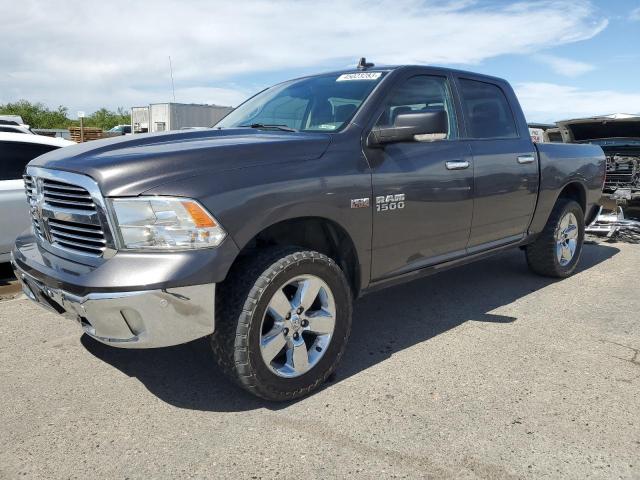 Ram 1500 slt (2017)
