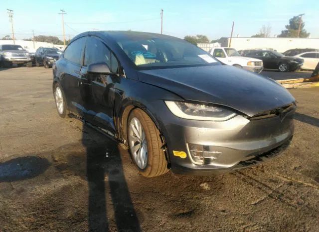 Tesla Model x (2017)